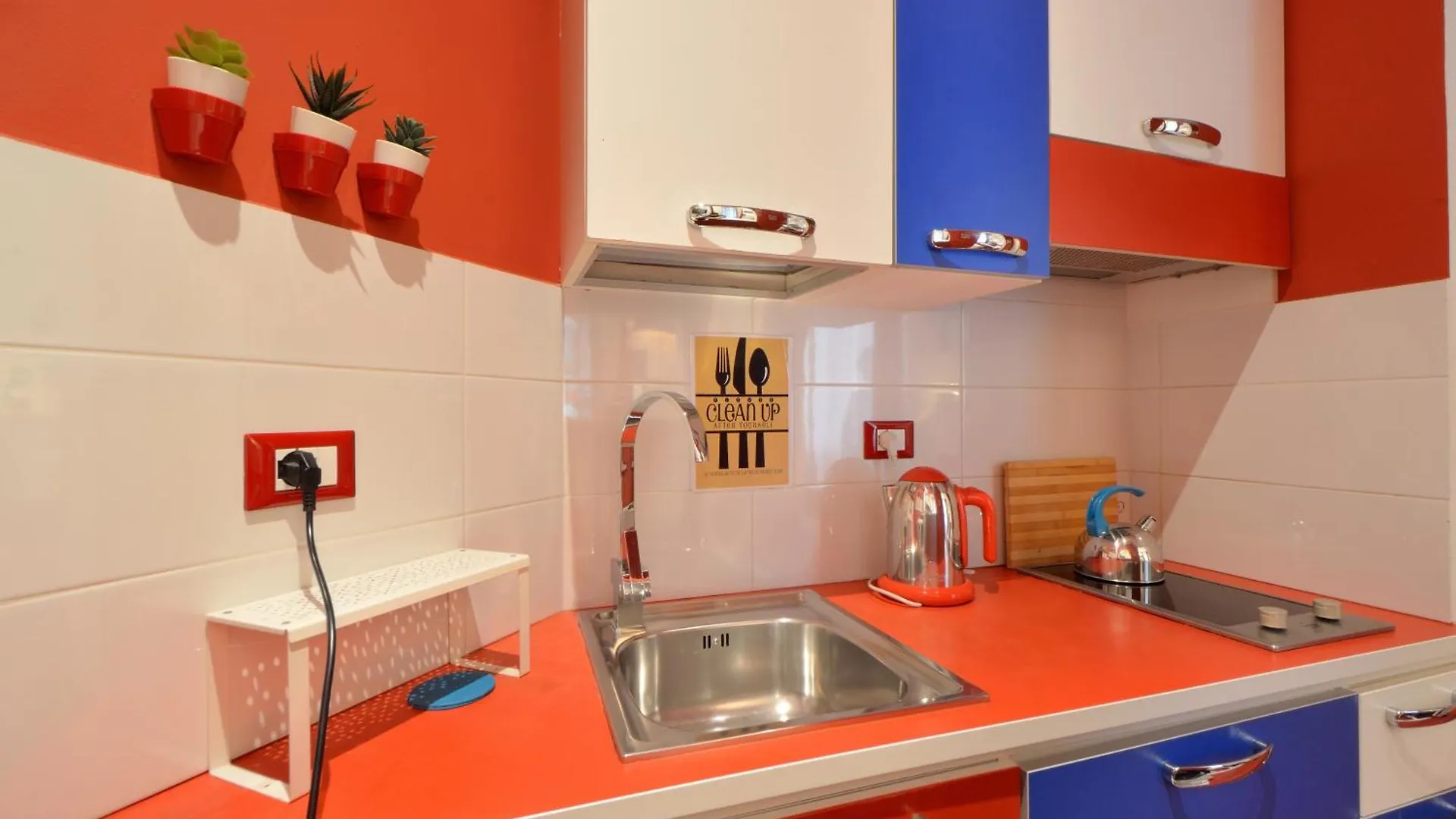 Bellissimo Mini Appartamento Deluxe Di Design E A Tema Inghiterra - Potente Wi-Fi Ottimo Il Collegamento Con Aeroporto Di Malpensa E Rho Fiera, Vicino A 3 Linee Metropolitane Milán