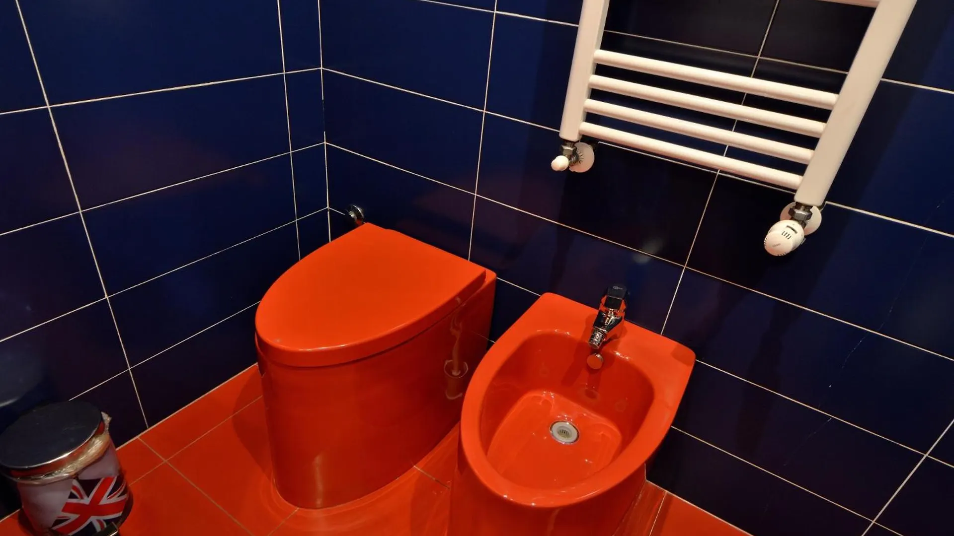 Bellissimo Mini Appartamento Deluxe Di Design E A Tema Inghiterra - Potente Wi-Fi Ottimo Il Collegamento Con Aeroporto Di Malpensa E Rho Fiera, Vicino A 3 Linee Metropolitane Milán Apartmán